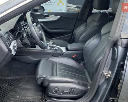 Сірий Ауді A5, об'ємом двигуна 2 л та пробігом 147 тис. км за 25700 $, фото 54 на Automoto.ua