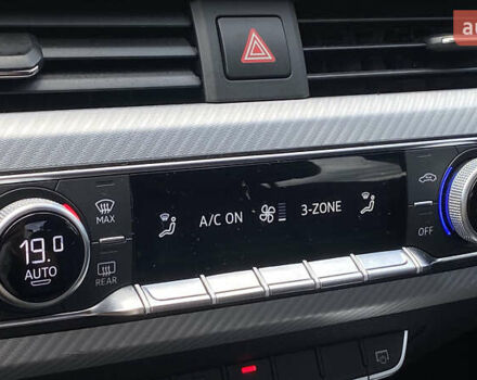 Сірий Ауді A5, об'ємом двигуна 2 л та пробігом 147 тис. км за 25700 $, фото 78 на Automoto.ua