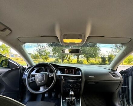 Сірий Ауді A5, об'ємом двигуна 2 л та пробігом 191 тис. км за 10999 $, фото 8 на Automoto.ua