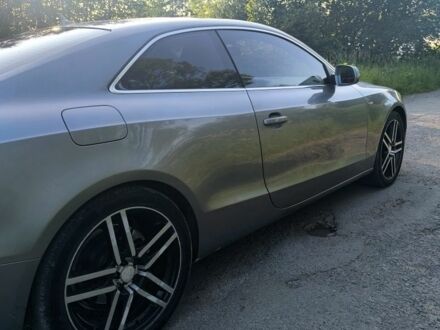 Ауди А5 2009 в Перечине на Automoto.ua Серый Ауди А5, объемом двигателя 2.7 л и пробегом 298 тыс. км за 9450 $, фото 1 на Automoto.ua