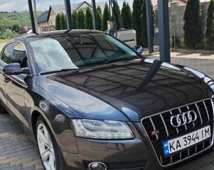 Серый Ауди А5, объемом двигателя 2 л и пробегом 330 тыс. км за 11000 $, фото 1 на Automoto.ua