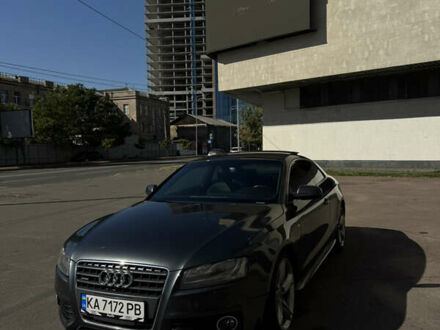 Ауді A5 2010 у Києві на Automoto.ua Сірий Ауді A5, об'ємом двигуна 2 л та пробігом 134 тис. км за 9000 $, фото 1 на Automoto.ua