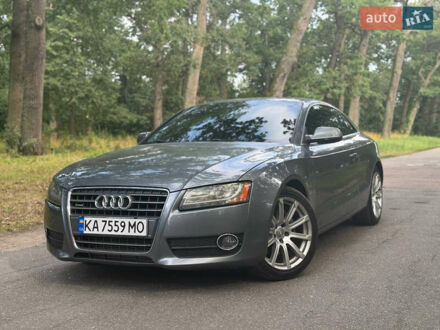 Ауді A5 2011 у Белой Церкве на Automoto.ua Сірий Ауді A5, об'ємом двигуна 2 л та пробігом 228 тис. км за 11750 $, фото 1 на Automoto.ua