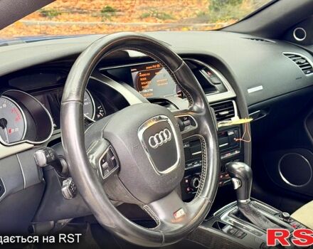 Синий Ауди А5, объемом двигателя 4.2 л и пробегом 217 тыс. км за 13000 $, фото 9 на Automoto.ua