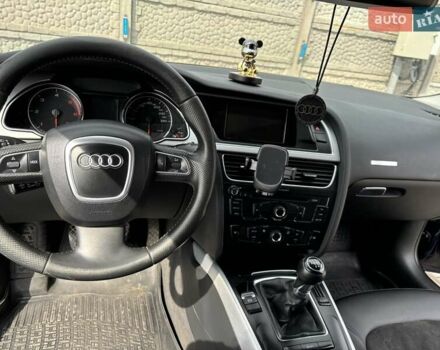 Синий Ауди А5, объемом двигателя 1.97 л и пробегом 216 тыс. км за 11000 $, фото 13 на Automoto.ua