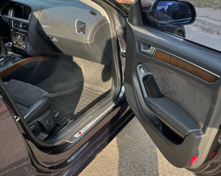 Синий Ауди А5, объемом двигателя 1.8 л и пробегом 243 тыс. км за 15000 $, фото 7 на Automoto.ua