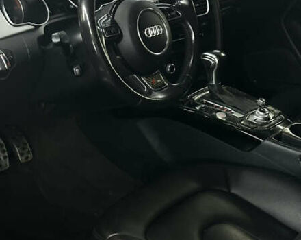 Синий Ауди А5, объемом двигателя 1.98 л и пробегом 124 тыс. км за 15000 $, фото 12 на Automoto.ua