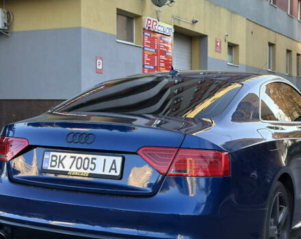 Синий Ауди А5, объемом двигателя 1.98 л и пробегом 124 тыс. км за 15000 $, фото 2 на Automoto.ua