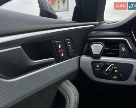 Синій Ауді A5, об'ємом двигуна 1.98 л та пробігом 110 тис. км за 25500 $, фото 22 на Automoto.ua