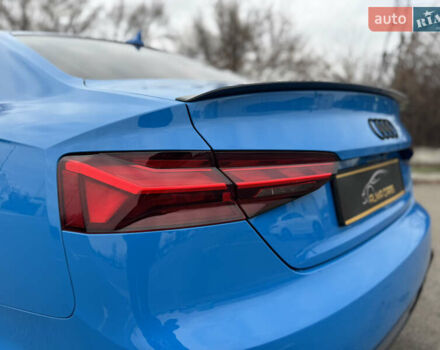 Синій Ауді A5, об'ємом двигуна 2 л та пробігом 59 тис. км за 32500 $, фото 18 на Automoto.ua