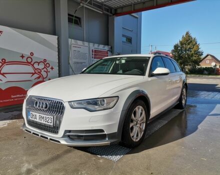 Белый Ауди А6 Олроуд, объемом двигателя 3 л и пробегом 300 тыс. км за 25999 $, фото 1 на Automoto.ua