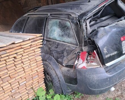 Черный Ауди А6 Олроуд, объемом двигателя 2.5 л и пробегом 250 тыс. км за 6500 $, фото 3 на Automoto.ua