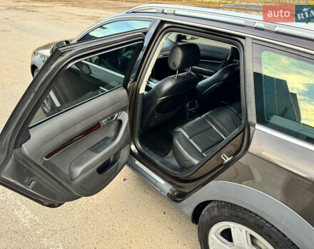 Коричневый Ауди А6 Олроуд, объемом двигателя 2.7 л и пробегом 260 тыс. км за 8600 $, фото 17 на Automoto.ua