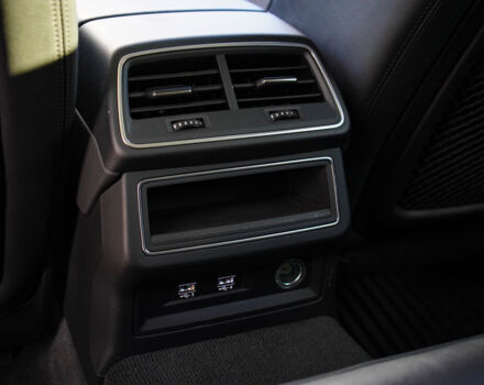 Коричневый Ауди А6 Олроуд, объемом двигателя 3 л и пробегом 153 тыс. км за 39999 $, фото 17 на Automoto.ua