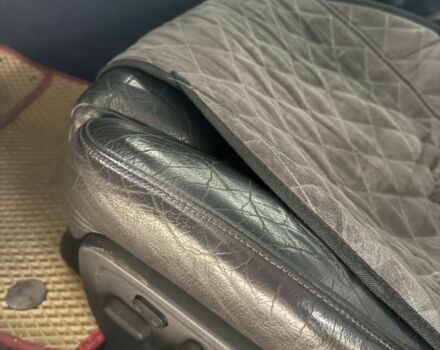 Серый Ауди А6 Олроуд, объемом двигателя 2.5 л и пробегом 350 тыс. км за 1350 $, фото 3 на Automoto.ua