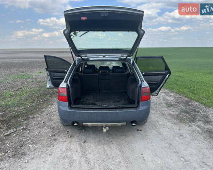 Серый Ауди А6 Олроуд, объемом двигателя 2.5 л и пробегом 384 тыс. км за 5350 $, фото 10 на Automoto.ua