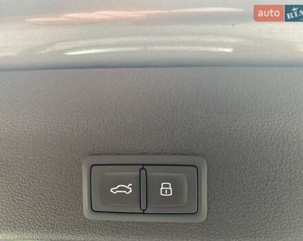 Серый Ауди А6 Олроуд, объемом двигателя 2.97 л и пробегом 130 тыс. км за 41800 $, фото 8 на Automoto.ua