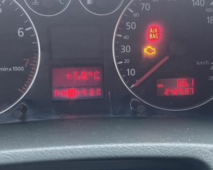 Зеленый Ауди А6 Олроуд, объемом двигателя 2.7 л и пробегом 242 тыс. км за 5000 $, фото 5 на Automoto.ua