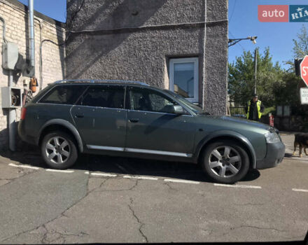 Зелений Ауді A6 Allroad, об'ємом двигуна 4.2 л та пробігом 300 тис. км за 3900 $, фото 3 на Automoto.ua