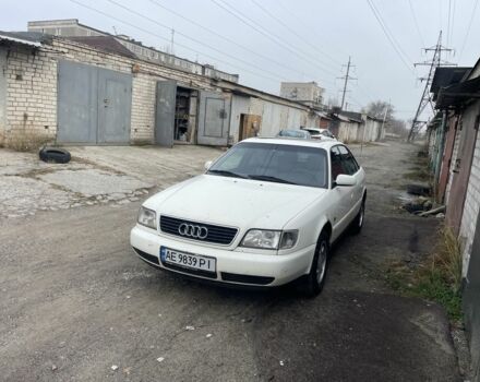 Белый Ауди А6, объемом двигателя 2 л и пробегом 300 тыс. км за 2600 $, фото 1 на Automoto.ua