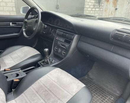 Белый Ауди А6, объемом двигателя 2 л и пробегом 300 тыс. км за 2600 $, фото 7 на Automoto.ua