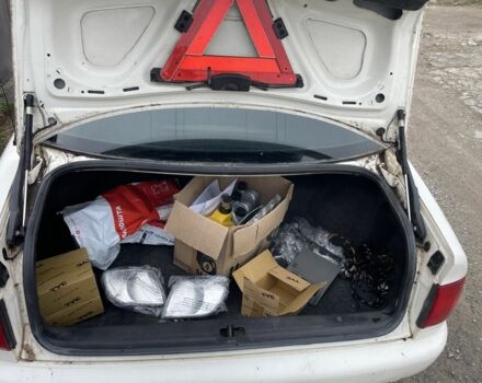 Белый Ауди А6, объемом двигателя 2 л и пробегом 300 тыс. км за 2600 $, фото 4 на Automoto.ua