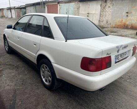 Белый Ауди А6, объемом двигателя 2 л и пробегом 300 тыс. км за 2600 $, фото 3 на Automoto.ua