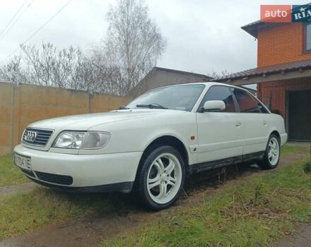 Белый Ауди А6, объемом двигателя 2.6 л и пробегом 452 тыс. км за 2700 $, фото 9 на Automoto.ua