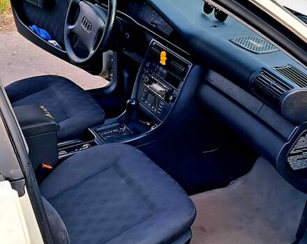 Белый Ауди А6, объемом двигателя 2 л и пробегом 303 тыс. км за 2499 $, фото 4 на Automoto.ua