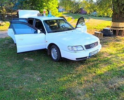 Белый Ауди А6, объемом двигателя 2 л и пробегом 0 тыс. км за 3500 $, фото 2 на Automoto.ua
