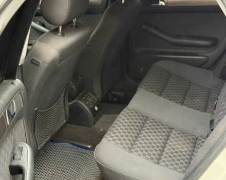 Белый Ауди А6, объемом двигателя 1.9 л и пробегом 300 тыс. км за 2150 $, фото 12 на Automoto.ua