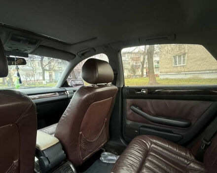 Белый Ауди А6, объемом двигателя 2.8 л и пробегом 378 тыс. км за 2250 $, фото 5 на Automoto.ua