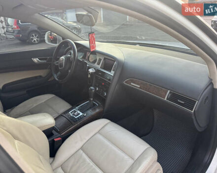 Белый Ауди А6, объемом двигателя 3.12 л и пробегом 265 тыс. км за 7500 $, фото 23 на Automoto.ua