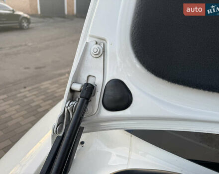 Белый Ауди А6, объемом двигателя 3.12 л и пробегом 265 тыс. км за 7500 $, фото 29 на Automoto.ua