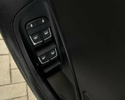 Белый Ауди А6, объемом двигателя 3 л и пробегом 254 тыс. км за 13999 $, фото 16 на Automoto.ua