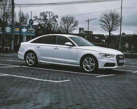 Белый Ауди А6, объемом двигателя 3 л и пробегом 120 тыс. км за 19000 $, фото 5 на Automoto.ua