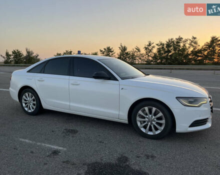 Білий Ауді А6, об'ємом двигуна 3 л та пробігом 201 тис. км за 13500 $, фото 10 на Automoto.ua