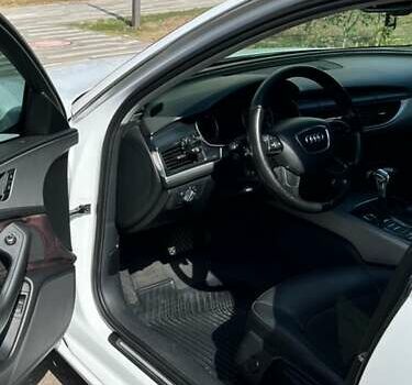 Білий Ауді А6, об'ємом двигуна 2 л та пробігом 276 тис. км за 14000 $, фото 63 на Automoto.ua