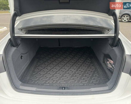 Білий Ауді А6, об'ємом двигуна 2 л та пробігом 212 тис. км за 11799 $, фото 17 на Automoto.ua