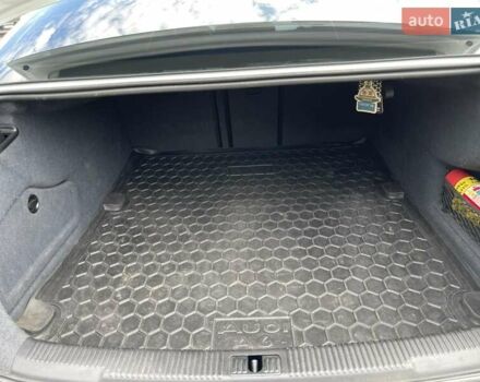 Білий Ауді А6, об'ємом двигуна 2 л та пробігом 280 тис. км за 13000 $, фото 9 на Automoto.ua