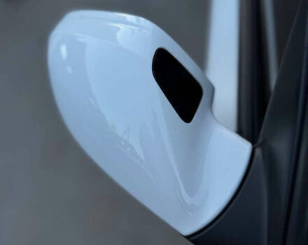 Белый Ауди А6, объемом двигателя 1.98 л и пробегом 192 тыс. км за 10999 $, фото 6 на Automoto.ua