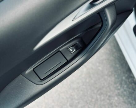 Белый Ауди А6, объемом двигателя 2 л и пробегом 270 тыс. км за 12999 $, фото 14 на Automoto.ua