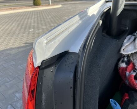 Белый Ауди А6, объемом двигателя 2 л и пробегом 240 тыс. км за 15900 $, фото 10 на Automoto.ua