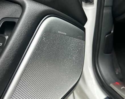 Білий Ауді А6, об'ємом двигуна 3 л та пробігом 235 тис. км за 13500 $, фото 16 на Automoto.ua