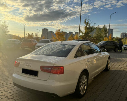Белый Ауди А6, объемом двигателя 1.98 л и пробегом 178 тыс. км за 14000 $, фото 6 на Automoto.ua