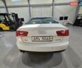 Білий Ауді А6, об'ємом двигуна 2 л та пробігом 42 тис. км за 13000 $, фото 4 на Automoto.ua