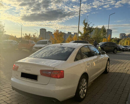 Белый Ауди А6, объемом двигателя 1.98 л и пробегом 178 тыс. км за 14000 $, фото 5 на Automoto.ua