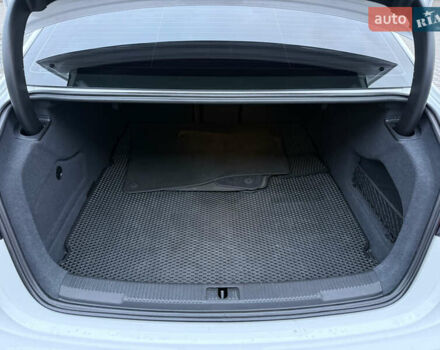 Белый Ауди А6, объемом двигателя 2 л и пробегом 134 тыс. км за 14750 $, фото 45 на Automoto.ua