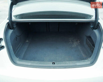 Ауді А6 2014 у Каменце-Подольском на Automoto.ua Білий Ауді А6, об'ємом двигуна 3 л та пробігом 197 тис. км за 14500 $, фото 40 на Automoto.ua