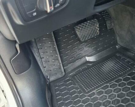 Белый Ауди А6, объемом двигателя 2 л и пробегом 221 тыс. км за 13500 $, фото 14 на Automoto.ua